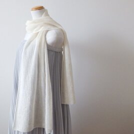 麻（ラミー）１００％・ビーズ刺繡のニットストール