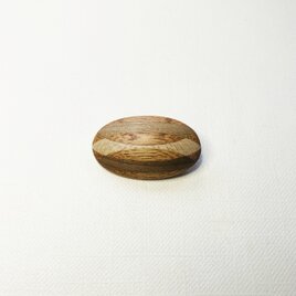 ブローチ -クルミ･ホオ･ミズキ 楕円小-の画像
