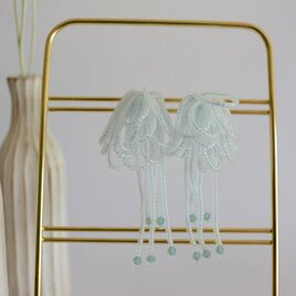 さざ波のイヤリング フロストビーズ ×パシフィックオパール