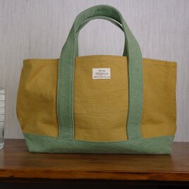 草木染めの8号帆布トートバッグ　大サイズ　　ザクロの黄/葉緑素の緑の画像