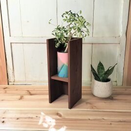 小さな飾り台の画像