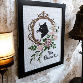 刺繍キット　黒猫の肖像のリースの画像