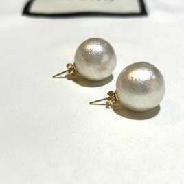 K18YG ポスト＆キャッチ　コットンパールピアスの画像