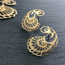 new paisley(s) ピアス(イヤリング) gold【FP278】の画像