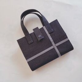 持ち手付きブックカバー　紺×ギンガムラインの画像
