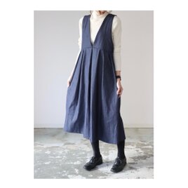 【SM・ML】デニム新登場後ろ姿が可愛いバックボタン　ジャンパースカート〔インディゴカラー〕の画像