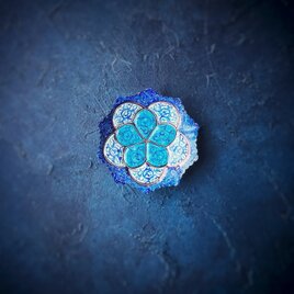 ペルシャのエナメル皿（ミーナーカーリー）飾り皿　アクセサリートレイ　香皿　Φ9ｃｍ【008-010】の画像