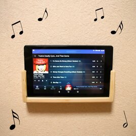 壁掛けタブレットホルダーの画像