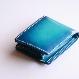 シンプル二つ折り財布　ヌメ革　青　ブルー　【海の色】の画像