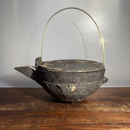 (再出品2024) 注器　黒釉&黒錆釉＆真鍮　凹紋　bowl ＆ lid No.2 (現品のみ)