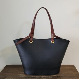シュリンクレザー　マルシェトートバッグ(ブラック)
