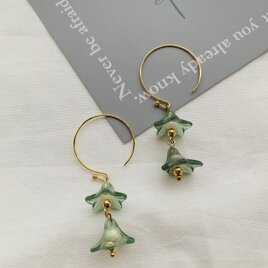フープ×ピュアブルーフリルフラワーの画像