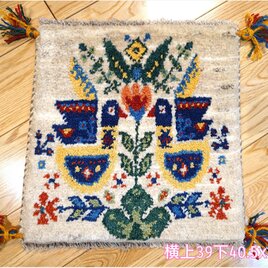 秋入荷】ペルシャ　ギャッベ　ミニマット　横上39下40.5x41.5cm　アイボリー　グレー　鳥　花の画像