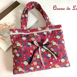 花柄キルティングのミニバッグ（赤）