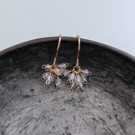 〔1718〕小花のピアス（クオーツ）の画像