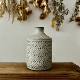 [Re:] リサイクル陶土の一輪挿し ヘリンボーンaの画像