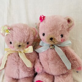ピンク色のくまちゃんペアの画像