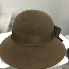 手作りフェルトの様なのっぽ帽子 | iichi 日々の暮らしを心地よくするハンドメイドやアンティークのマーケットプレイス