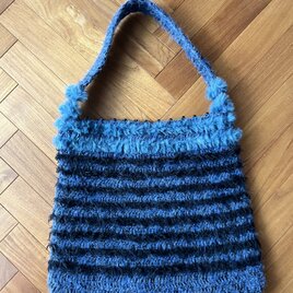 ブルー系のフワフワボーダートートバッグ❤︎