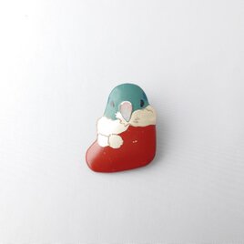靴下マメルリハ 漆ブローチの画像