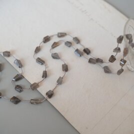 long necklace silk グレームーンストーンの画像