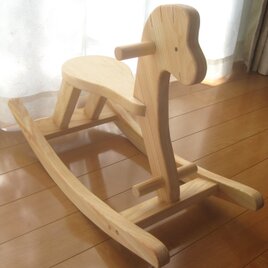 ひのきの木馬おもちゃの画像