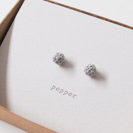 pepper ペッパー 胡椒 ピアスの画像