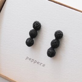 black peppers 黒胡椒 ピアスの画像