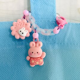 入園・入学・お稽古バッグチャーム　うさぎ＆クッキーの画像
