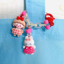 入園・入学・お稽古バッグチャーム　うさぎ＆女の子の画像