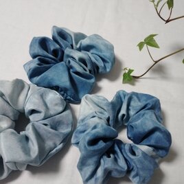 シルク藍染シュシュの画像
