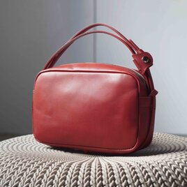 NUME－RED・２WAY機能ポシェットLサイズ◎内装キーホルダー付き：ポケット機能充実しています★