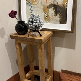 【1月の新作】背の高い四角いスツールの画像