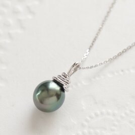 Joy タヒチパール黒蝶真珠のシルバー製ペンダントネックレスの画像