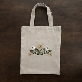 ミラーワーク刺繍のトートバッグの画像