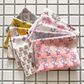 インド ブロックプリント生地 ミニカットクロス10枚セットv.13暖色系 [W34XH40cm]ファブリックIF0144の画像
