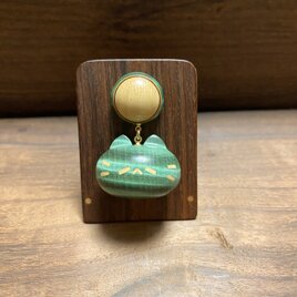 M様ご注文品　ネコノカミ勲章(栃縮みスタビライズドウッド)の画像