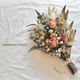 薔薇とユーカリのスワッグの画像