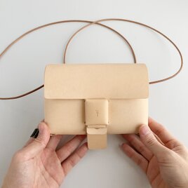ヌメ革だけポシェット【muːmuː／むーむー】手作りの画像