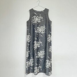＊アンティーク着物＊桜模様紬のワンピースA（Ｌサイズ・宇野千代紬）の画像