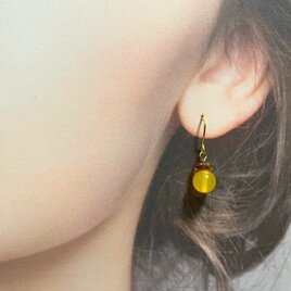 推しカラー黄色メノウピアス＆イヤリングの画像