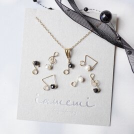 【ネックレス】「小さな音符」ト音記号 八分音符 天然石 パール ブラックスピネル フォーマル ゴールド シンプル 母の日