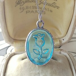 ヴィンテージ 7粒 Rhinestone/ Leaf (ライトサファイア）アンティークSilverネックレス | iichi  日々の暮らしを心地よくするハンドメイドやアンティークのマーケットプレイス
