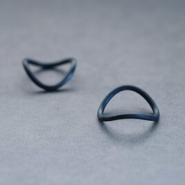 2コset) Black うねり ペア リング シルバー925の画像