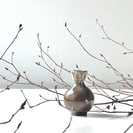 【Kupittaan savi】小さな一輪挿し （辰砂釉？ ）・フィンランド 北欧 ヴィンテージ 豆壺の画像