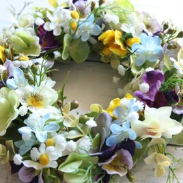 パンジーとビオラのリース　造花の画像