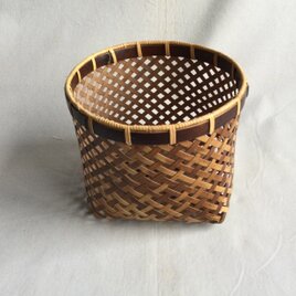 四つ目編み竹かご（煤竹）Bの画像