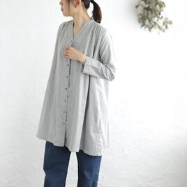 ふんわり心地よい ロングシーズン活躍する ダブルガーゼ 前開きチュニック （杢グレー）TP50の画像