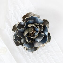 革のコサージュ オールドローズ（アンティークブルー）2wayタイプ