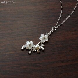 白桜の小枝ネックレス《N-300》の画像
